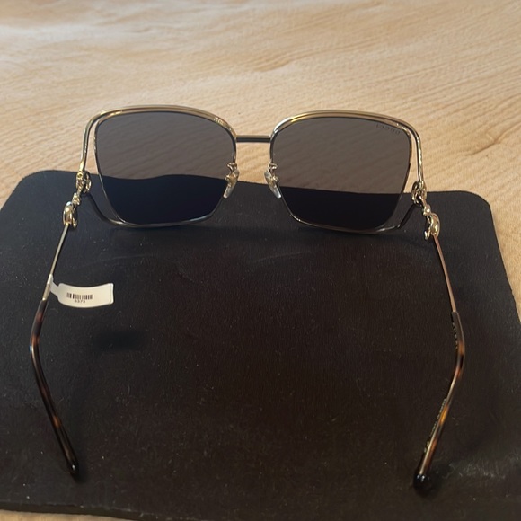 Gucci Gucci Logo GG1020S Sunglasses 001 - Gold/Gold - Women main image 6